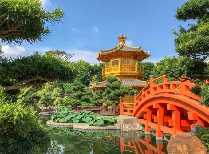 東南亞Outlet + 南蓮園池半天遊 (團號: SCHKB)